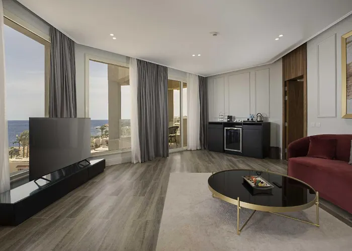 V Sheikh Üdülőközpont 5*
